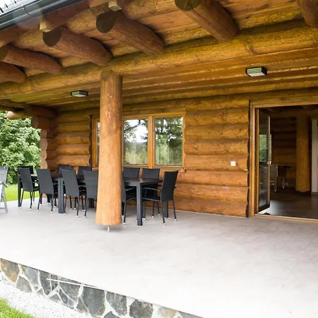 Casa de Férias Luxusní Srub Až 24 Lůžek - Sruby-lipno Frymburk