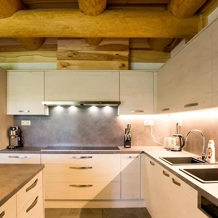 Luxusní Srub Až 24 Lůžek - Sruby-lipno * Frymburk