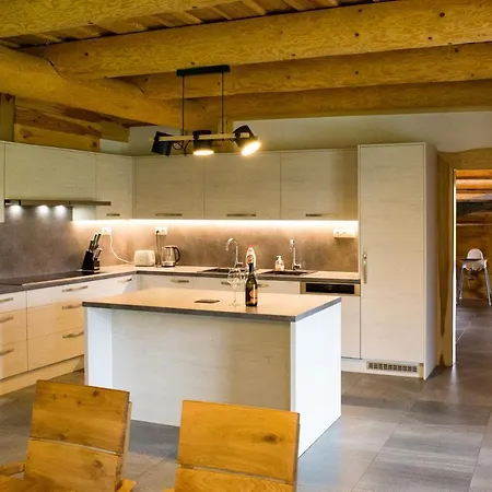 Luxusní Srub Až 24 Lůžek - Sruby-lipno * Frymburk