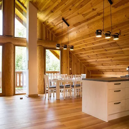 Prázdninový dům Luxusní Srub Až 24 Lůžek - Sruby-lipno