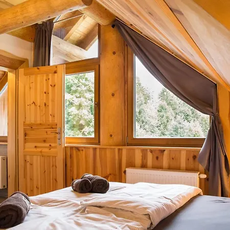 Luxusní Srub Až 24 Lůžek - Sruby-lipno * Frymburk