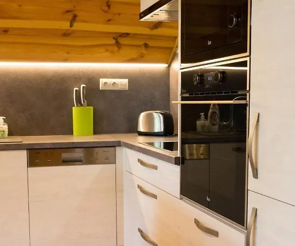 Vakantiehuis Luxusni Srub Az 24 Luzek - Sruby-lipno *